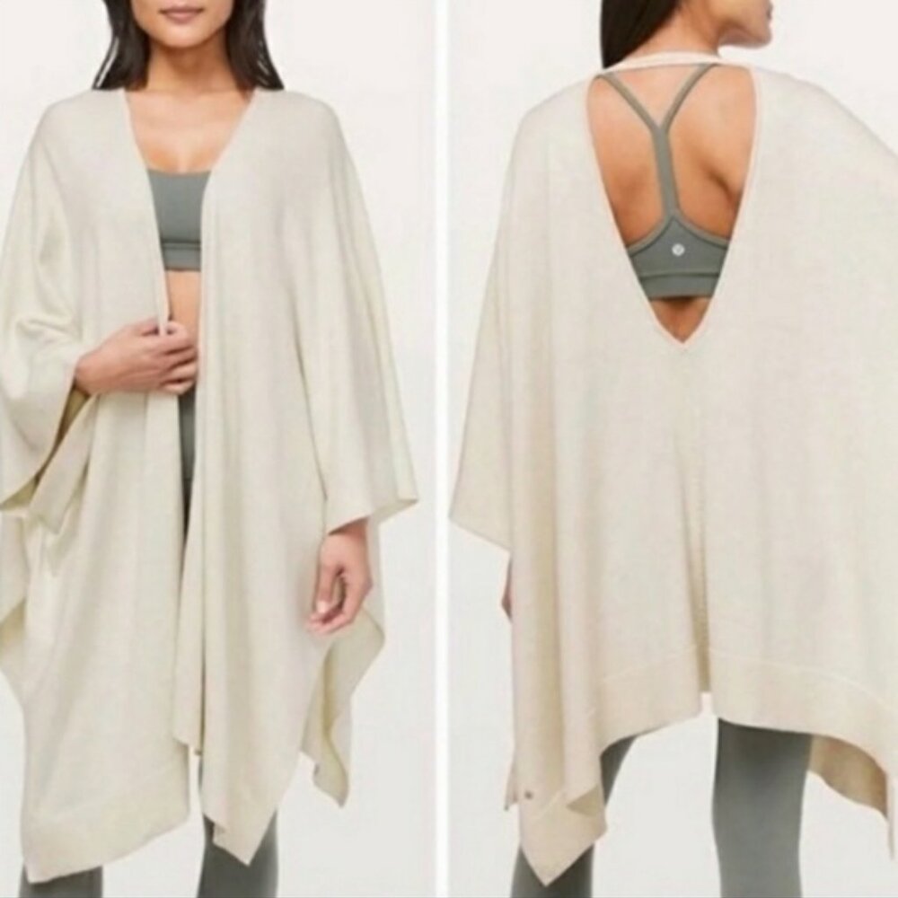 Lululemon Free to Coast Wrap